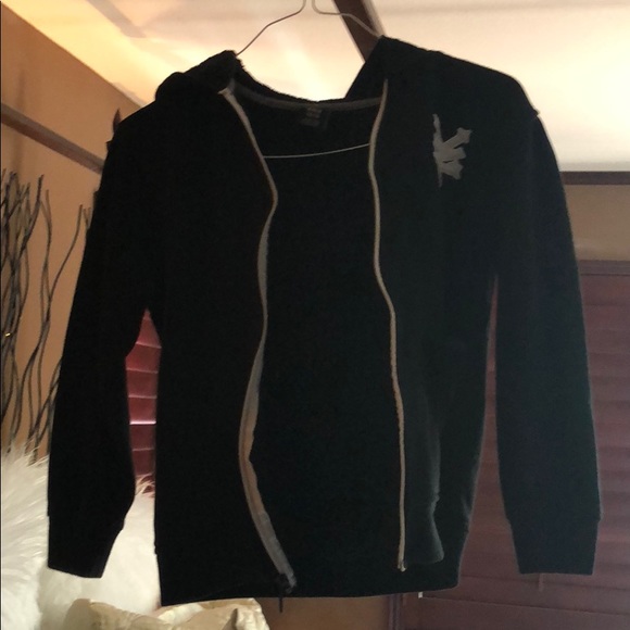 Boys Zoo York fuzzy black sweater. - Picture 3 of 3